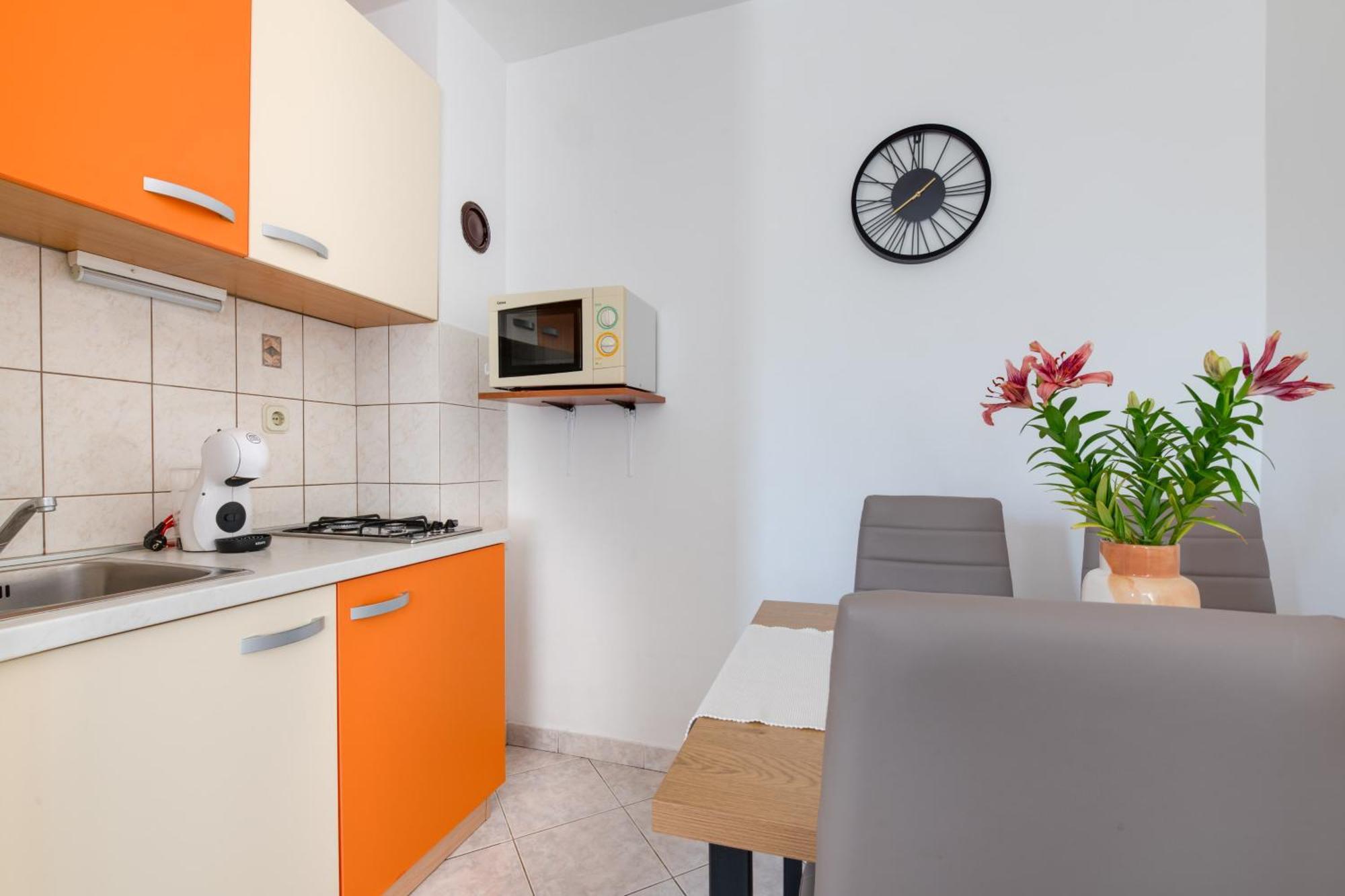 Villa Livia With Three Nice Apartments, Swimming Pool, Childrens Playground, Barbecue And Free Parking Ližnjan Exteriér fotografie